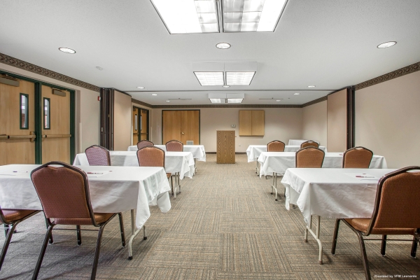 Holiday Inn Express & Suites HAYWARD (Hayward)
